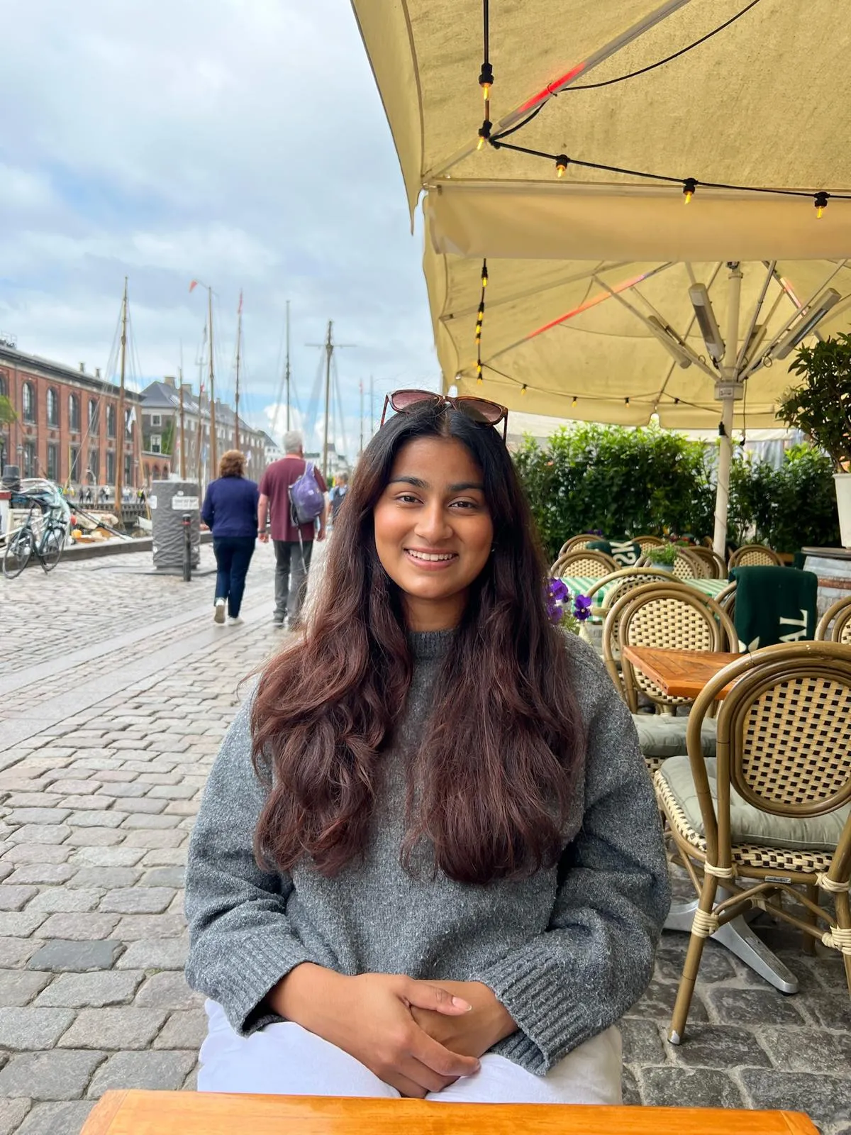 Deidra, a tutor at Top Tutors Scotland